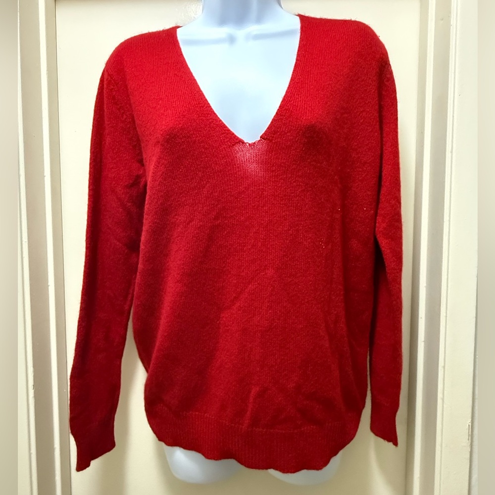 Theory Women's Cashmere V-Neck Red Sweater - Size S